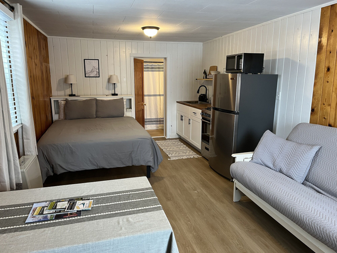 Bedroom 2, Aspen Ridge Cabins, Rio Grande