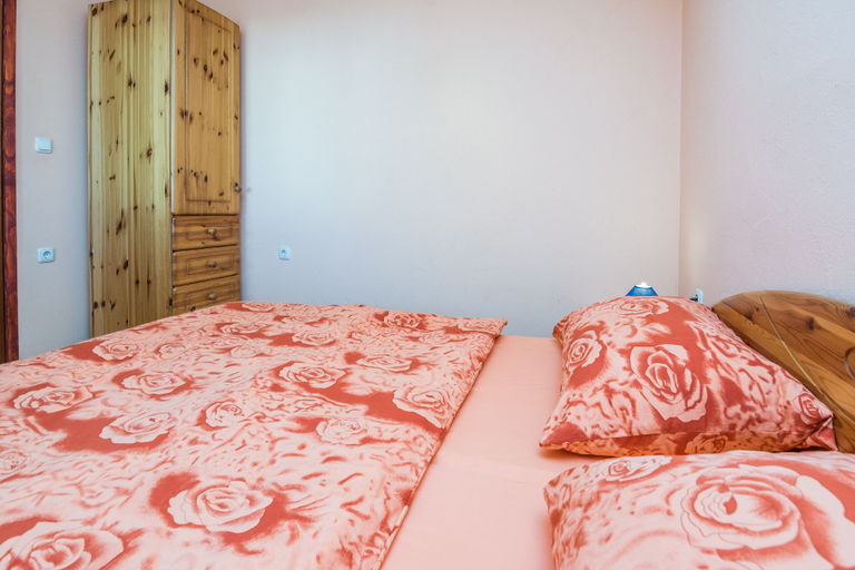 Bedroom 2, Apartments Loncar, Vir