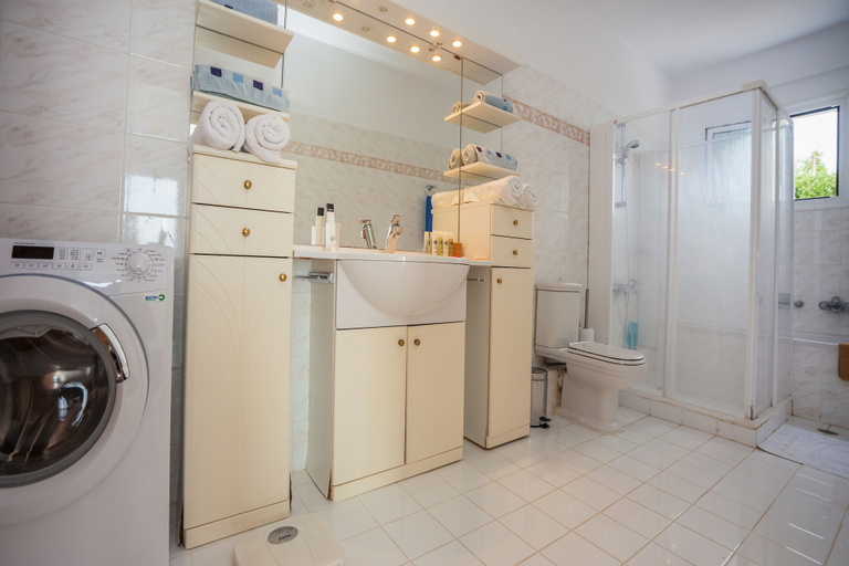 Bathroom, Elounda Paul Villa, Crete