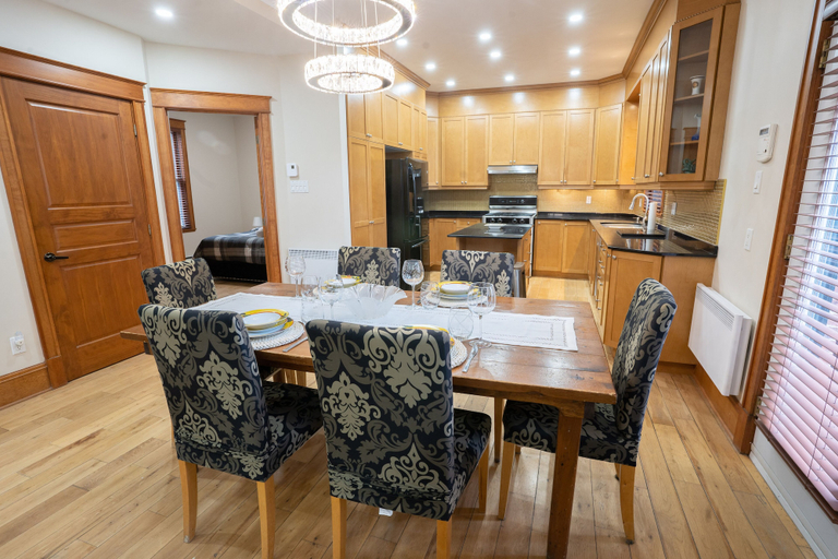 Others 5, Chic 2BR near Little Italy 5min to Metro, Montréal