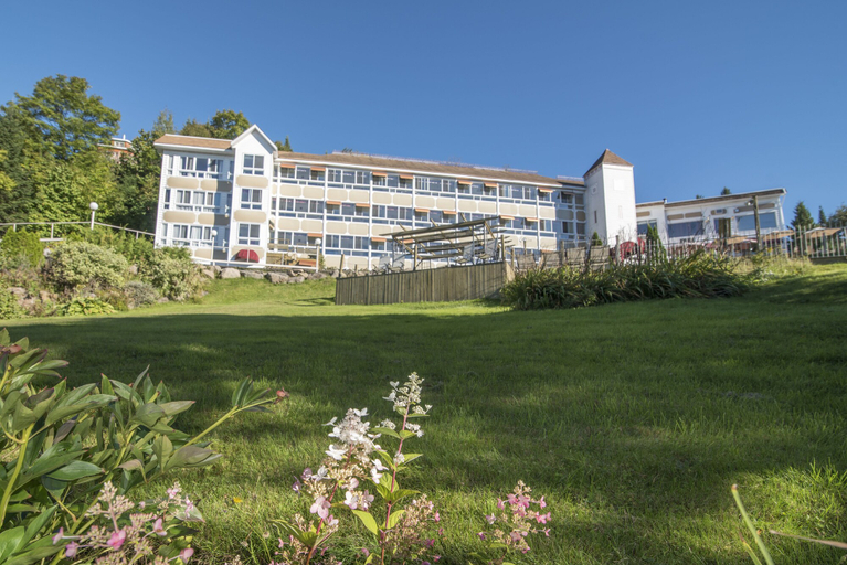 Exterior & Views 2, Auberge Hôtel Spa Watel, Les Laurentides