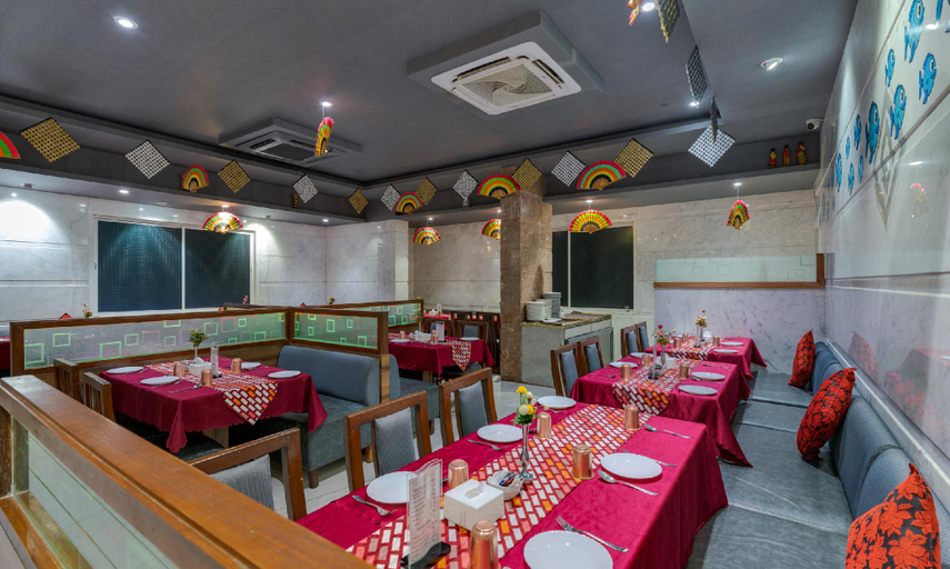 Food & Drinks 5, Hotel Surya Executive, Solapur
