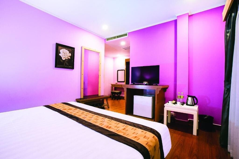 Bedroom 5