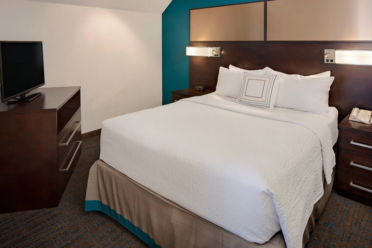 Bedroom 4, Residence Inn by Marriott Fremont Silicon Valley, Alameda