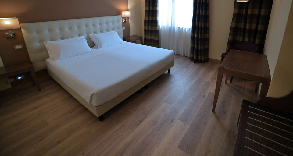 Bedroom 12