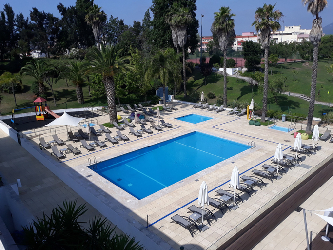 Swimming Pool 16