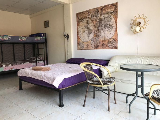 Others 4, SV. HOUSE, Pattaya