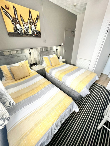 Bedroom 2, Belle Dene Guest House, Torbay