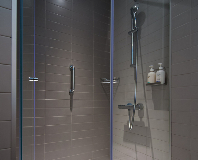 Bathroom 4, Holiday Inn Express TBILISI AVLABARI by IHG, Tbilisi