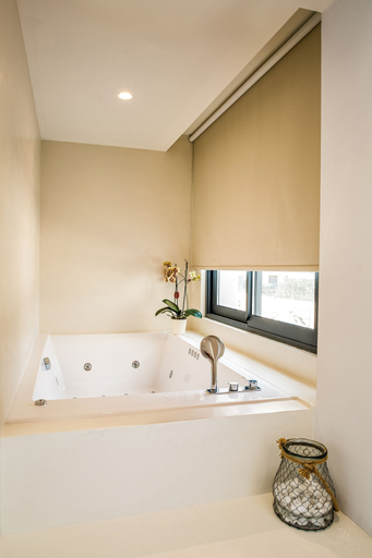 Bathroom 5, Samian Mare Hotel Suites & Spa, North Aegean