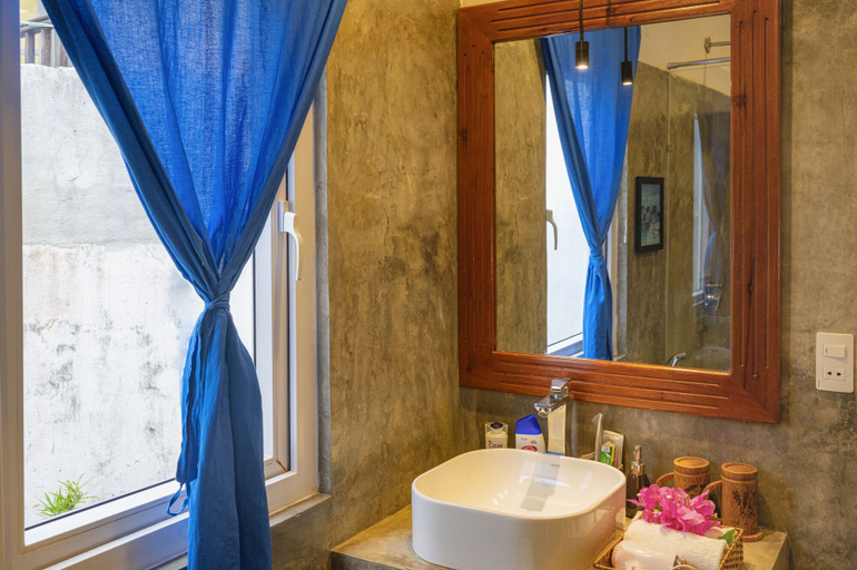 Bathroom 4, Be's Beach House An Bang, Da Nang