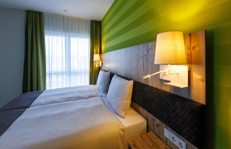 Bedroom 4, KEDI Hotel Papenburg, Emsland