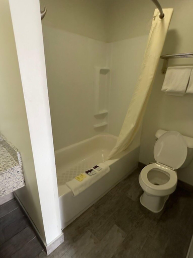 Bathroom 3, Portage Inn, Porter