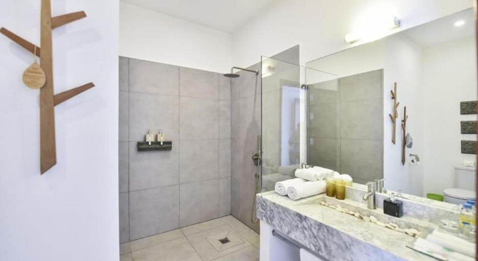 Bathroom 4, Naiya Sea Resort, Sihanoukville