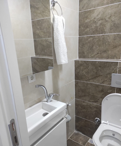 Bathroom 5, Cemre Suit, Kadıköy