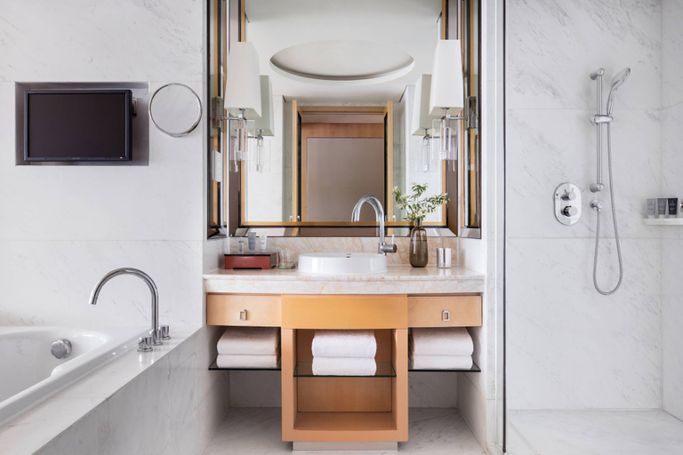 Bathroom 5, JW Marriott Hotel Beijing, Beijing