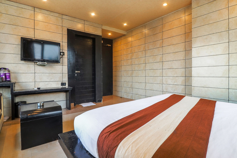 Bedroom 3, Hotel Grand Shiva, Hardwar