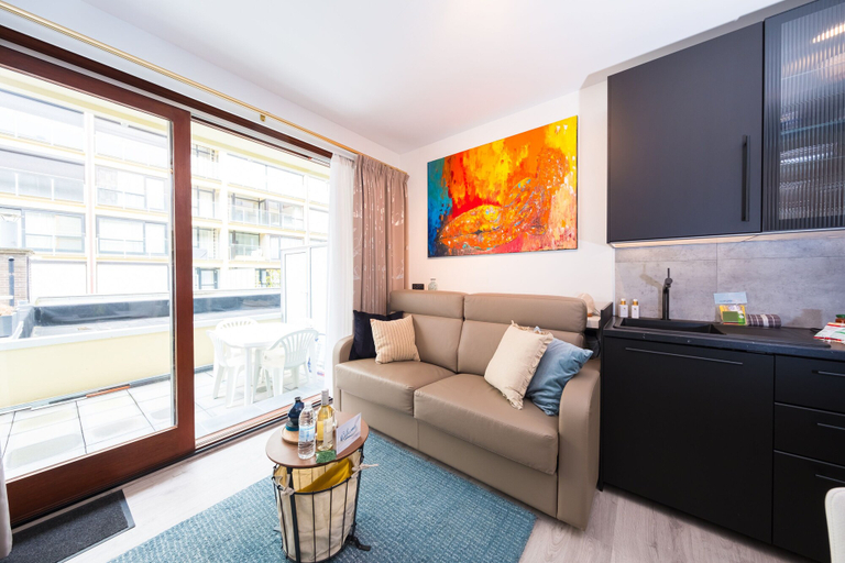 Others 5, Westend Palace, West-Vlaanderen