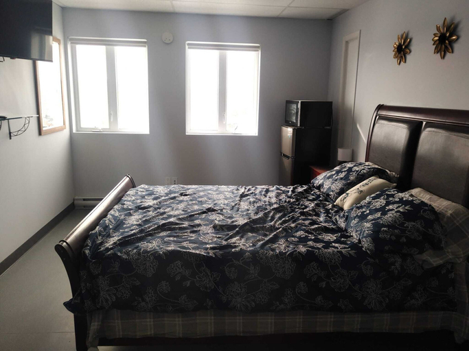 Bedroom 2, Motel AMR, La Rivière-du-Nord