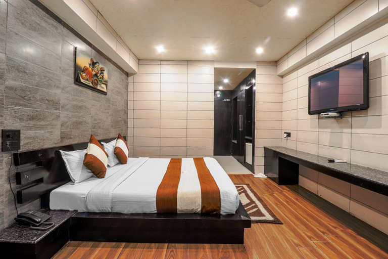Bedroom 3, Hotel Grand Shiva, Hardwar
