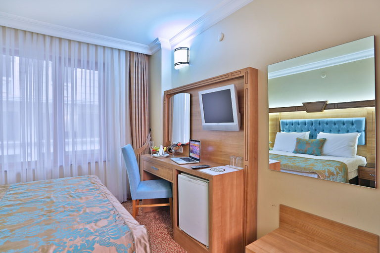 Bedroom 3, Budo, Fatih