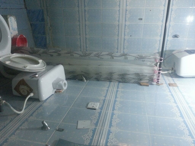 Bathroom 3, Definite Destiny Asaba, Oshimili South