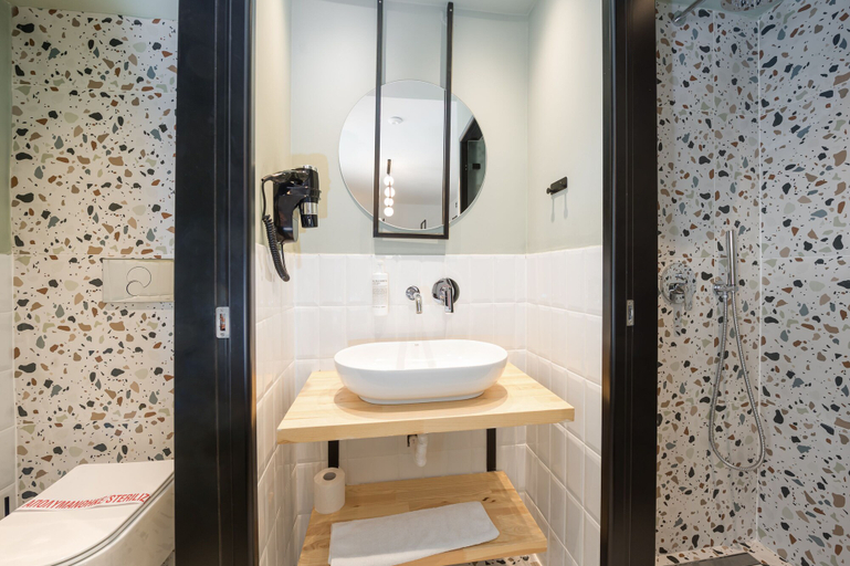 Bathroom 5, Centro Hotel Ioannina, Epirus