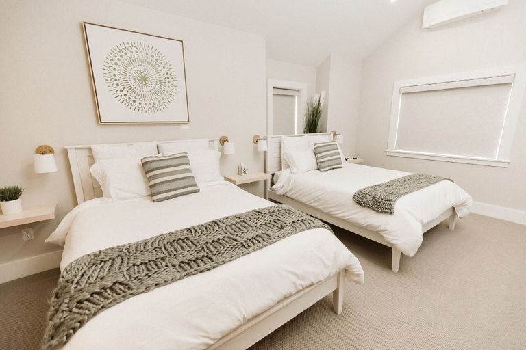 Bedroom 2, Grasshopper Inn, York