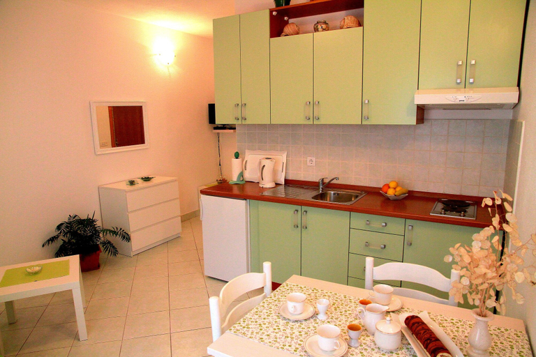 Others 5, Apartments Pera, Hvar