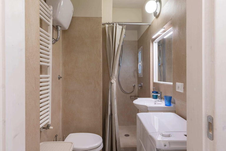Bathroom, Oltrarno Suite, Florence