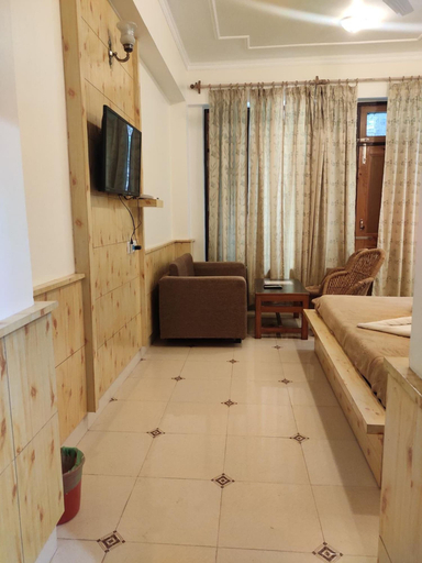 Others 4, Greenwoods Inn, Kangra
