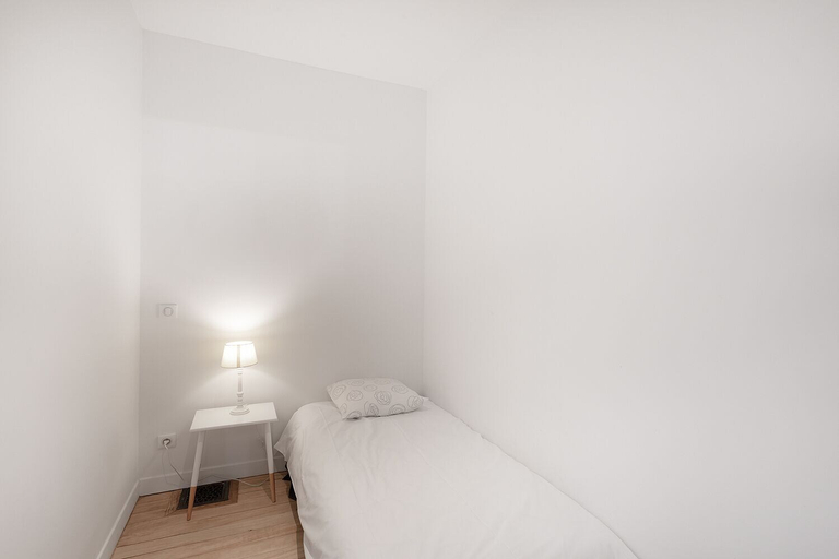Bedroom 5, La Salamandre, Oise