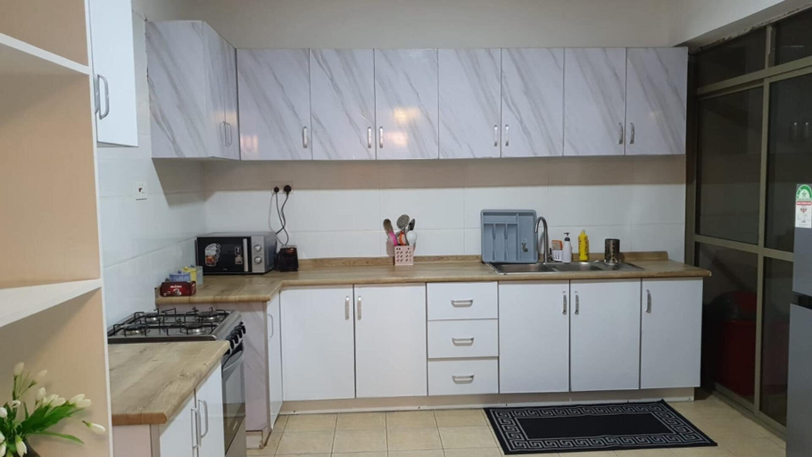 Others 5, Stunning 3-bed Apartment in Nairobi, Kibra