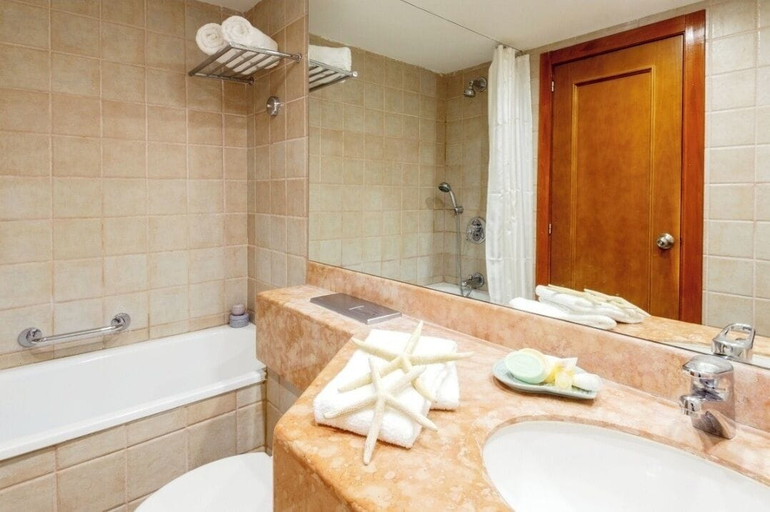Bathroom, 1007Go to Bat Yam Center
