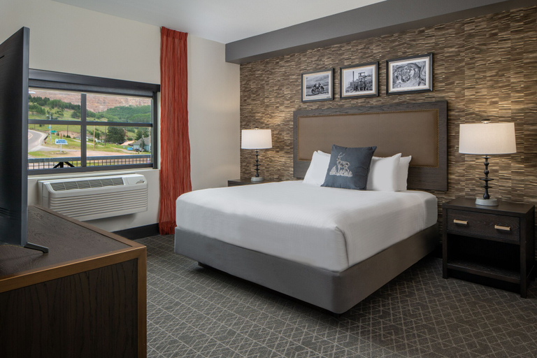Bedroom 4, Golden Nugget Cripple Creek, Teller