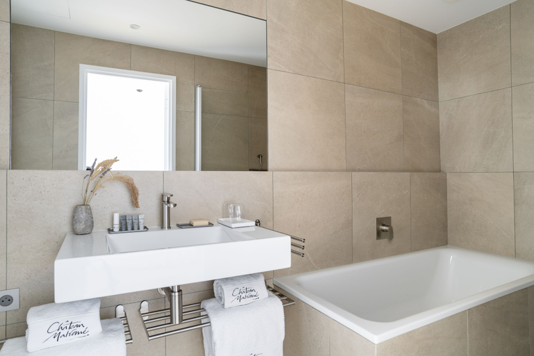 Bathroom, Château Toulouse-Lautrec Malromé, Gironde