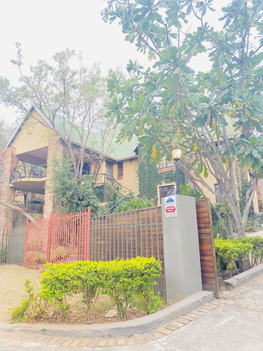 Exterior & Views 2, Full Moon Guest House, Ehlanzeni