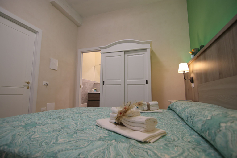 Bedroom 3, Corte Manzoni B&B, Lecce