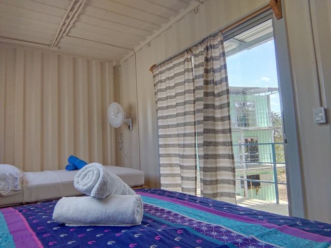 Bedroom 3, Casa Maya Eco Lodge, Tola