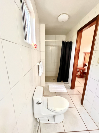 Bathroom 4, Akwaba Lodge Island Boutique Hotel, Bocas del Toro
