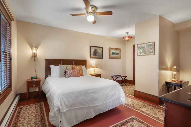 Bedroom 3, Trainmasters Inn, Hampden