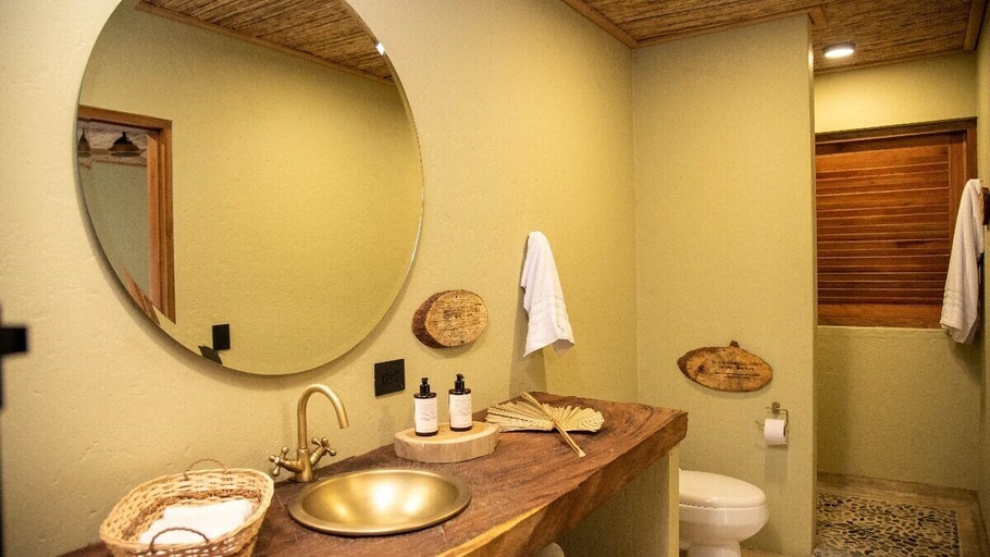 Bathroom 5, Nativa Refugio Escondido, Sopetrán