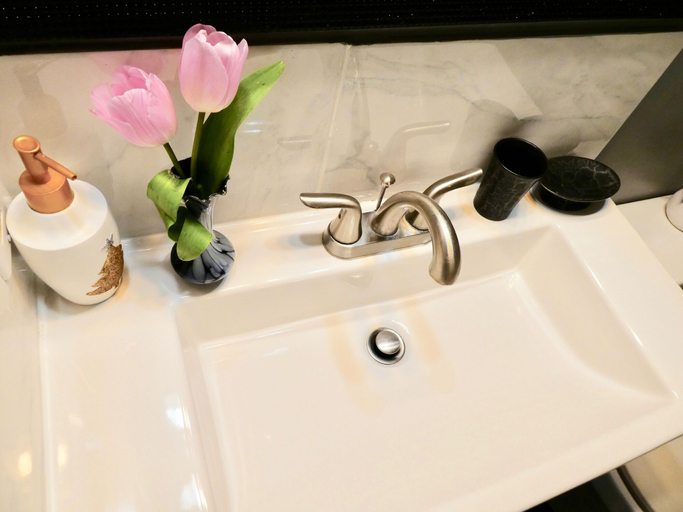 Bathroom 3, Belle Neige Suites- Whistler, Squamish-Lillooet