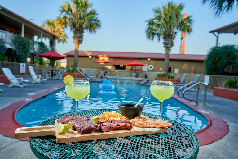 Food & Drinks