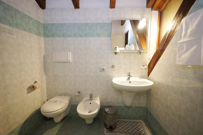 Bathroom 6