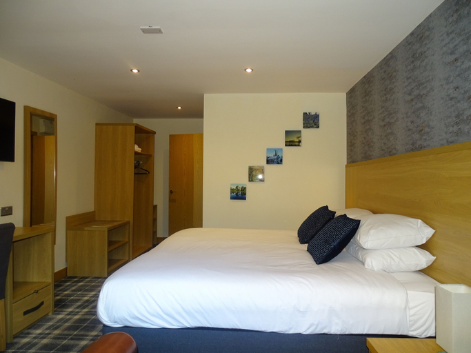Bedroom 2, Oddfellows Hotel Bar & Restaurant, North Yorkshire