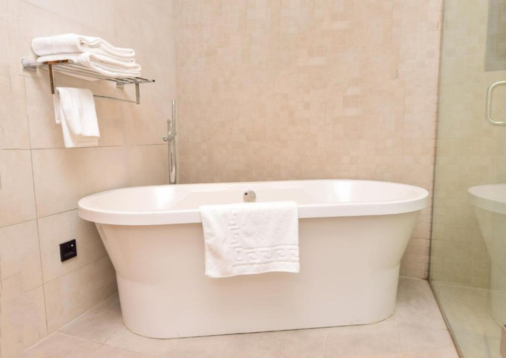 Bathroom 4, Broadwalk Residency, Westlands