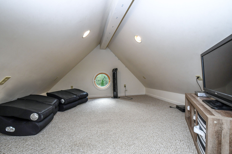 Bedroom 2, Serenity Ridge, Garrett