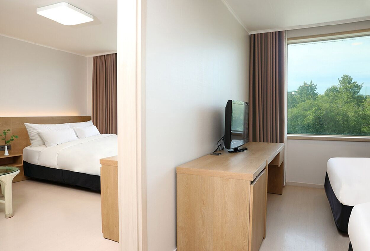 Bedroom 4, Bloom Hotel, Seogwipo