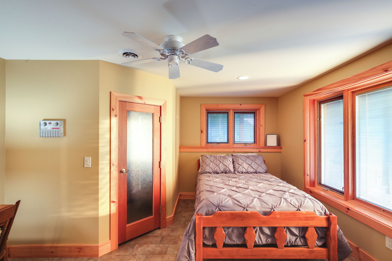Bedroom 3, Lake View Champlain Home w/ Hot Tub & Sauna!, Franklin